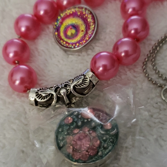 NEW!! SNAP JEWELRY BEAUTYFUL PINK PEARL NECLACE - Picture 2 of 3